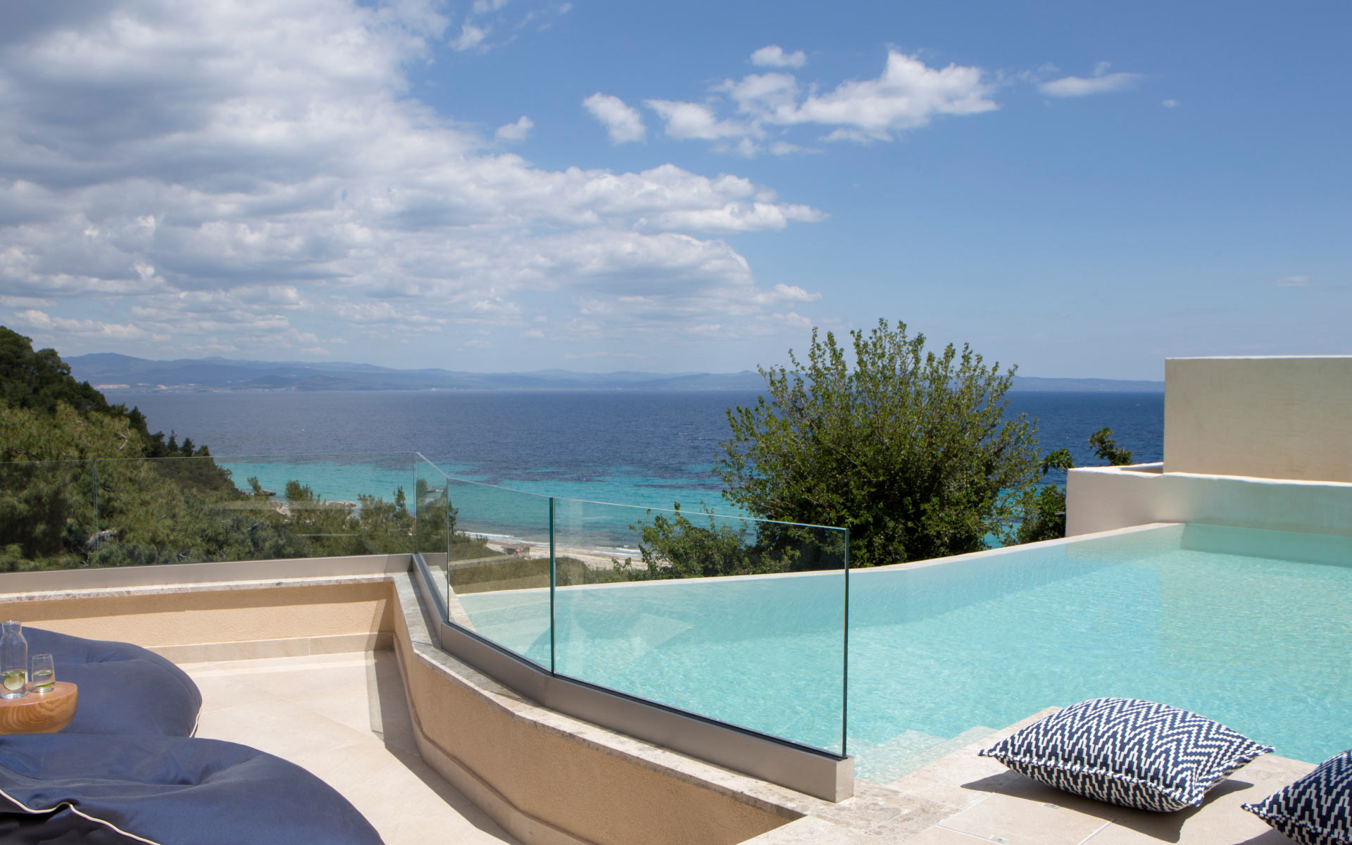 Σουίτα Panoramic δύο δωματίων με θέα στη θάλασσα & ιδιωτική πισίνα