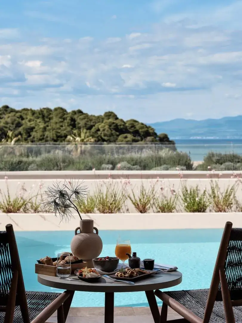 Junior Suite with Sea View & Private Pool