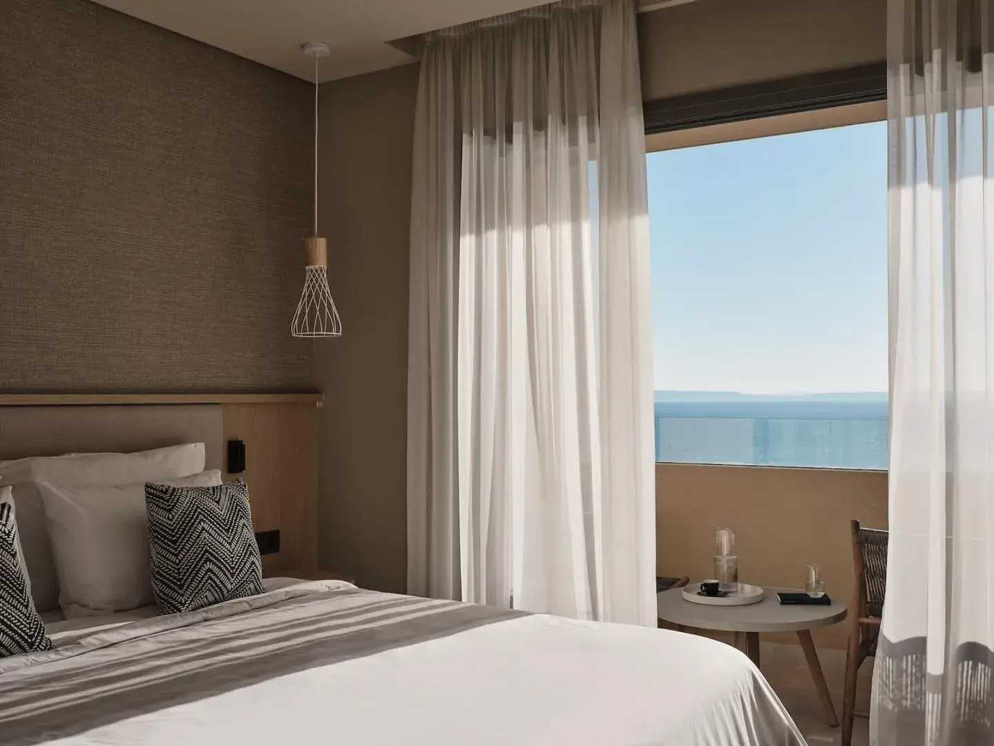 One-Bedroom Suite with Sea View