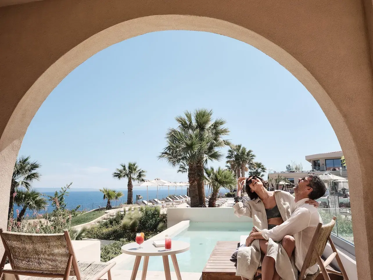 Deluxe Double Pool View Sharing Pool